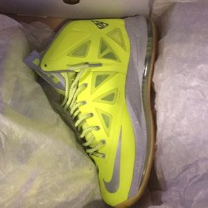 Lebron x volt size 10. Good condition